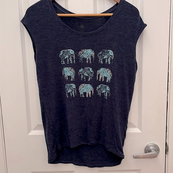 GAIAM Tops - Sleeveless Blue Elephant Tshirt Size M